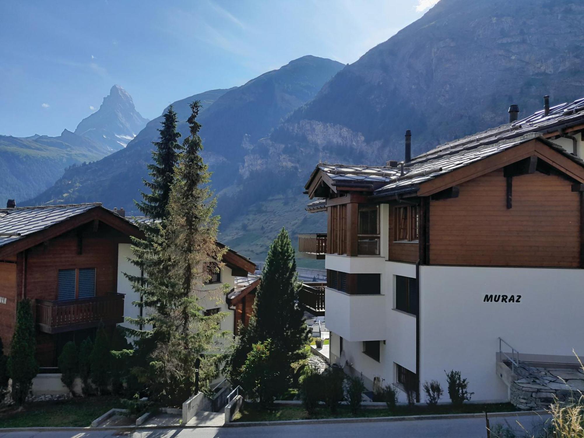 Modern Self-Catering Apartment With Matterhorn Views Zermatt Ngoại thất bức ảnh
